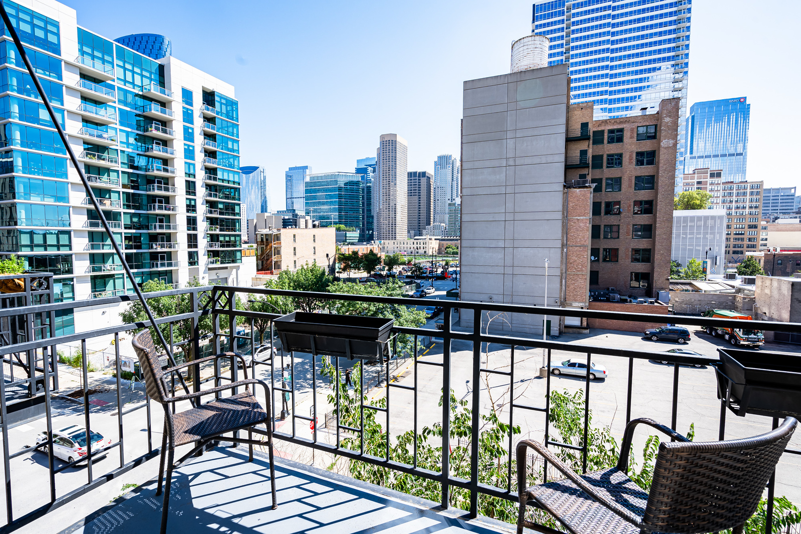 843 W Adams Street 406