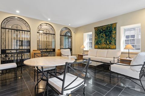 Tiny photo for 70 E Scott Street #307, Chicago, IL 60610 (MLS # 12606360)