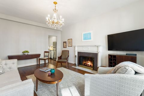 Tiny photo for 70 E Scott Street #307, Chicago, IL 60610 (MLS # 12606360)