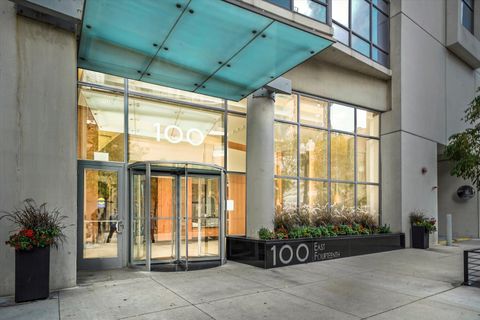 Photo of 100 E 14th Street #1203, Chicago, IL 60605 (MLS # 12491926)