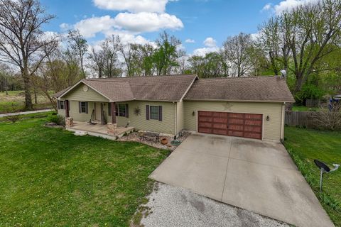 Tiny photo for 1358 Pershing Road, West Frankfort, IL 62896 (MLS # 12615157)