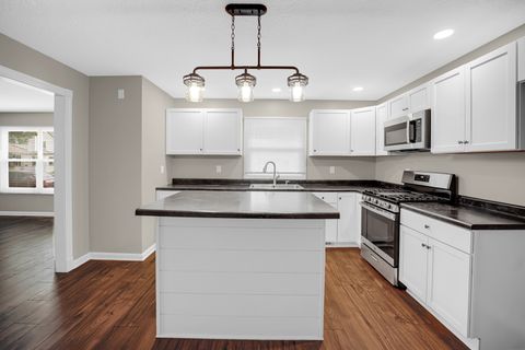 Tiny photo for 419 N WABASH Avenue, Bradley, IL 60915 (MLS # 12497614)