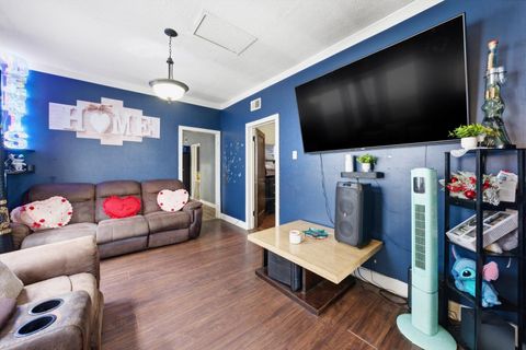 Tiny photo for 2223 W 50th Place, Chicago, IL 60609 (MLS # 12577844)