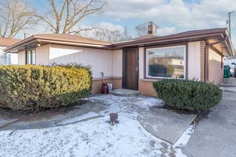 Photo of 756 Woodruff Avenue, Joliet, IL 60436 (MLS # 12542953)