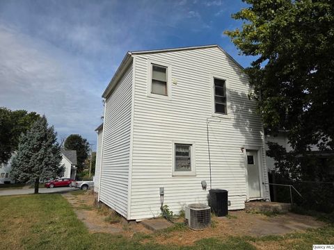 Tiny photo for 1324 N 9th St, Quincy, IL 62301 (MLS # 12472136)