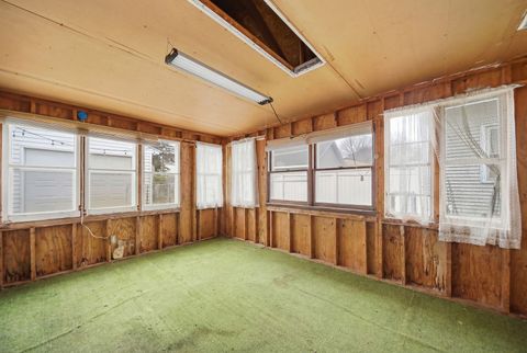 Tiny photo for 318 Spruce Street, Dixon, IL 61021 (MLS # 12599422)