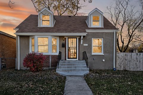 Photo of 9100 S Wallace Street, Chicago, IL 60620 (MLS # 12523867)