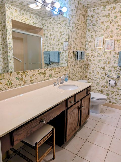 Tiny photo for 9558 Gross Point Road #A406, Skokie, IL 60076 (MLS # 12600716)