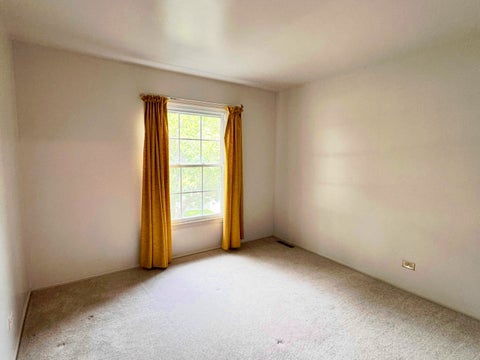 Tiny photo for 1674 Williamsburg Court #D, Wheaton, IL 60189 (MLS # 12662266)