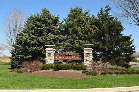 Tiny photo for 13050 S Elizabeth Drive, Plainfield, IL 60585 (MLS # 12610721)