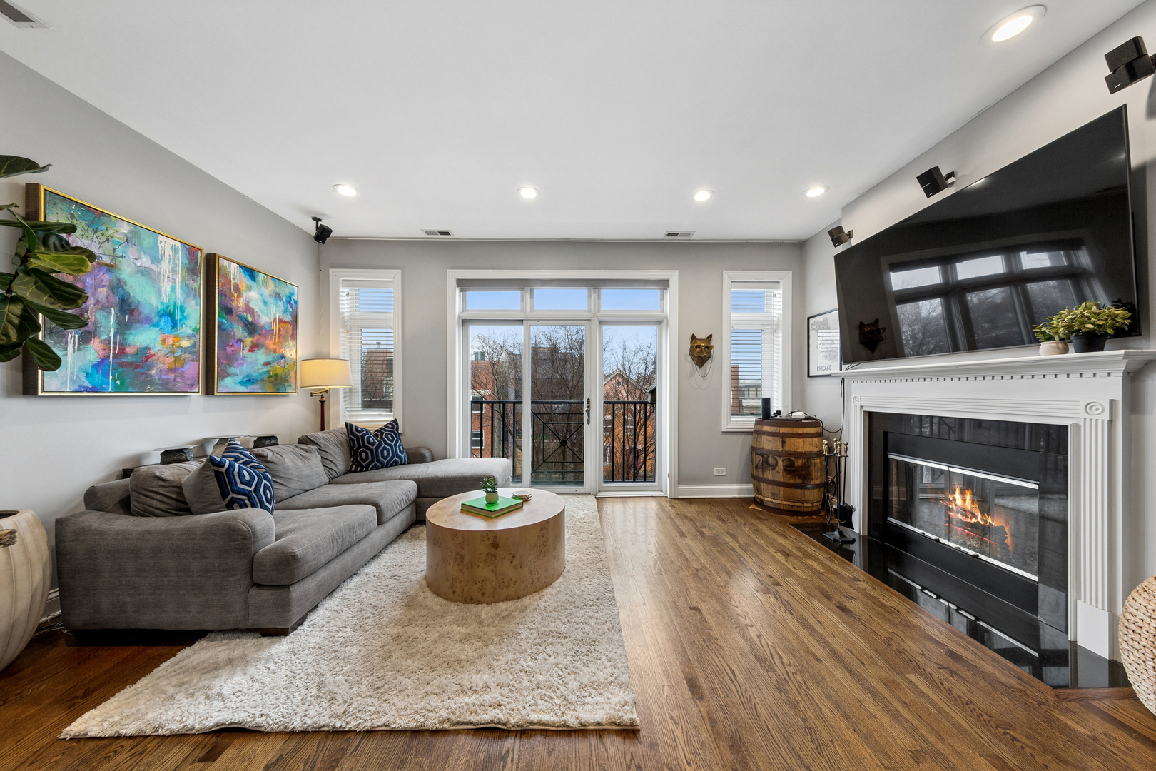 2846 N Damen Avenue 3