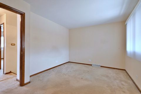 Tiny photo for 9824 Garden Court, Schiller Park, IL 60176 (MLS # 12587158)
