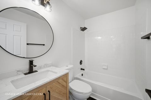 Tiny photo for 1329 Gloucester Circle, Carol Stream, IL 60188 (MLS # 12514907)