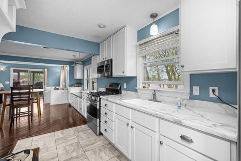 Tiny photo for 3213 South Shore Drive, Moline, IL 61265 (MLS # 12622867)