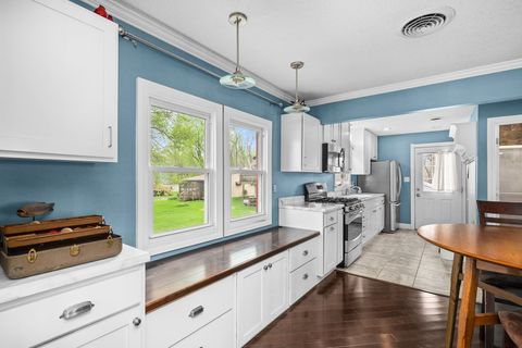 Tiny photo for 3213 South Shore Drive, Moline, IL 61265 (MLS # 12622867)