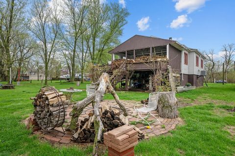 Tiny photo for 3213 South Shore Drive, Moline, IL 61265 (MLS # 12622867)