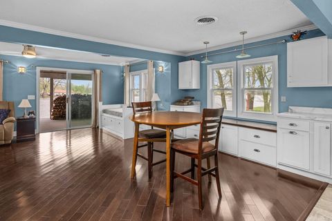 Tiny photo for 3213 South Shore Drive, Moline, IL 61265 (MLS # 12622867)