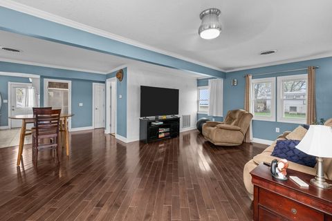 Tiny photo for 3213 South Shore Drive, Moline, IL 61265 (MLS # 12622867)