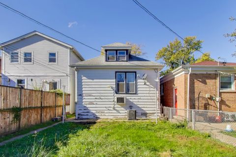 Tiny photo for 3449 N Kostner Avenue, Chicago, IL 60641 (MLS # 12509915)