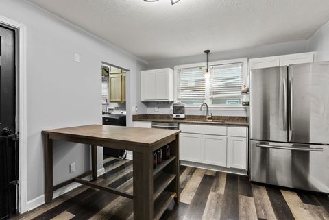 Tiny photo for 608 E Baltimore Street, Wilmington, IL 60481 (MLS # 12586188)