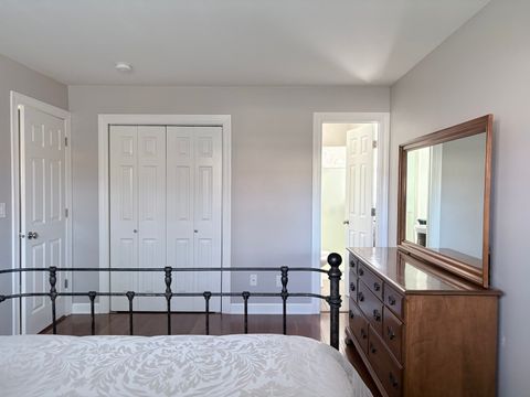 Tiny photo for 924 Spring Avenue, St. Charles, IL 60174 (MLS # 12613482)