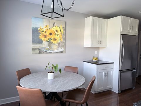 Tiny photo for 924 Spring Avenue, St. Charles, IL 60174 (MLS # 12613482)