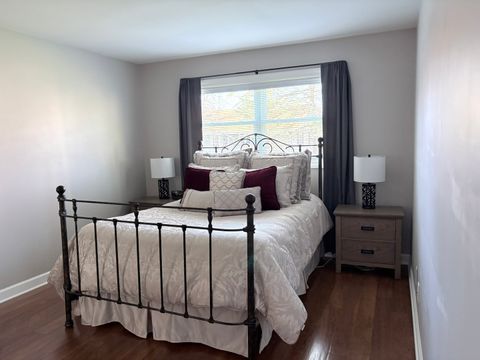 Tiny photo for 924 Spring Avenue, St. Charles, IL 60174 (MLS # 12613482)