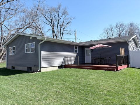 Tiny photo for 924 Spring Avenue, St. Charles, IL 60174 (MLS # 12613482)