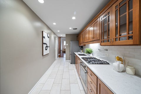 Tiny photo for 813 W Oakdale Avenue #1W, Chicago, IL 60657 (MLS # 12797849)