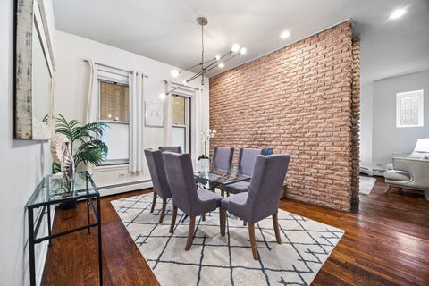 Tiny photo for 813 W Oakdale Avenue #1W, Chicago, IL 60657 (MLS # 12797849)