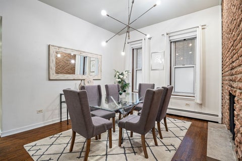 Tiny photo for 813 W Oakdale Avenue #1W, Chicago, IL 60657 (MLS # 12797849)
