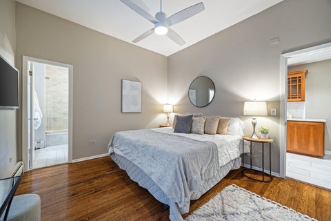 Tiny photo for 813 W Oakdale Avenue #1W, Chicago, IL 60657 (MLS # 12797849)