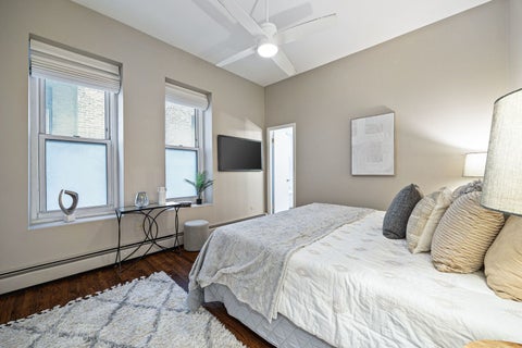 Tiny photo for 813 W Oakdale Avenue #1W, Chicago, IL 60657 (MLS # 12797849)
