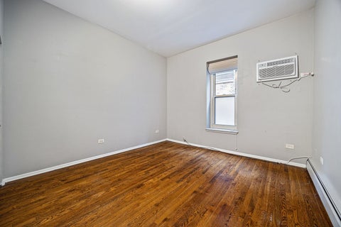 Tiny photo for 813 W Oakdale Avenue #1W, Chicago, IL 60657 (MLS # 12797849)