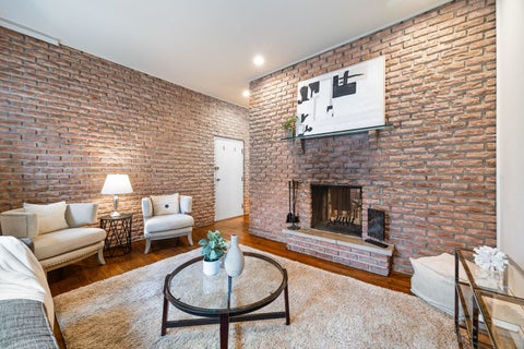 Tiny photo for 813 W Oakdale Avenue #1W, Chicago, IL 60657 (MLS # 12797849)