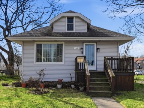 Photo of 2749 Broadway Street, Blue Island, IL 60406 (MLS # 12600303)