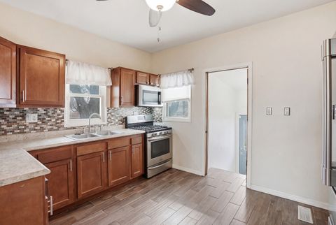 Tiny photo for 2749 Broadway Street, Blue Island, IL 60406 (MLS # 12600303)