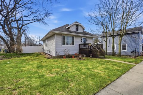 Photo of 2749 Broadway Street, Blue Island, IL 60406 (MLS # 12600303)
