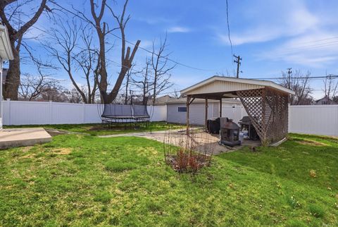 Tiny photo for 2749 Broadway Street, Blue Island, IL 60406 (MLS # 12600303)