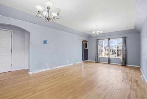 Tiny photo for 2749 Broadway Street, Blue Island, IL 60406 (MLS # 12600303)