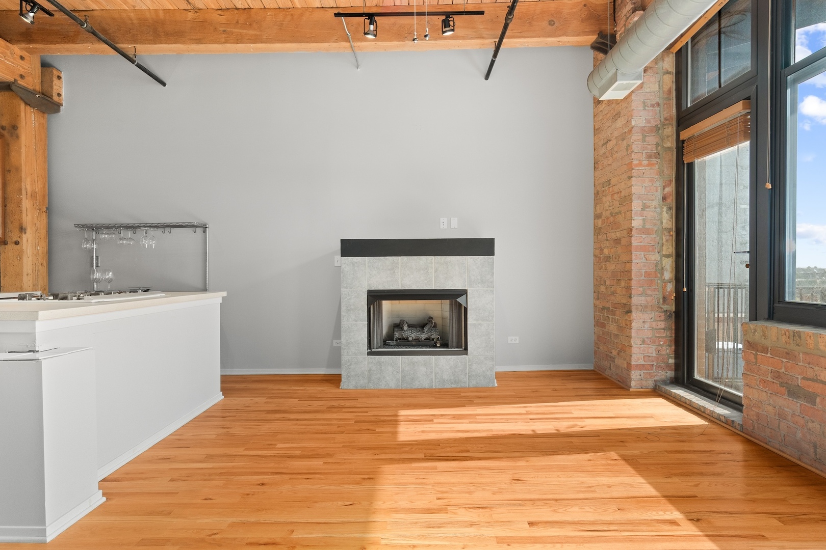 625 W Jackson Boulevard 602