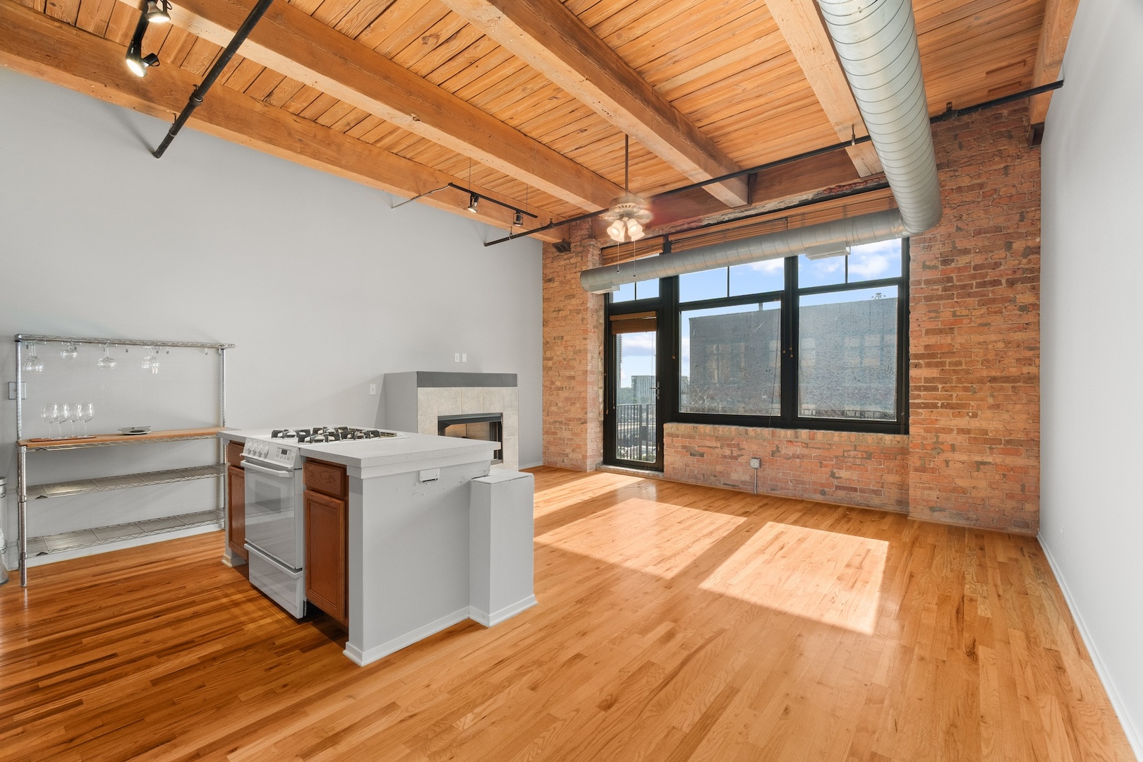 625 W Jackson Boulevard 602