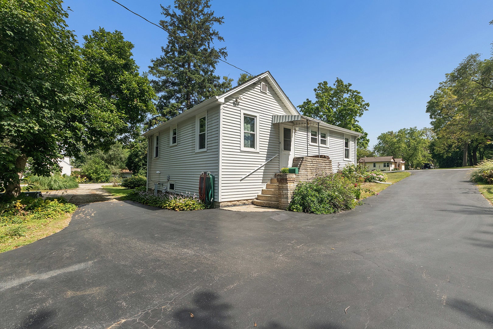 150 E 2nd Avenue
