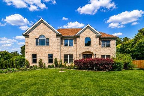 Photo of 1685 Marion Street, Roselle, IL 60172 (MLS # 12733281)