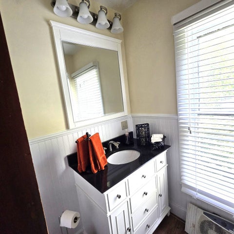 Tiny photo for 522 E Main Street, Benton, IL 62812 (MLS # 12711364)