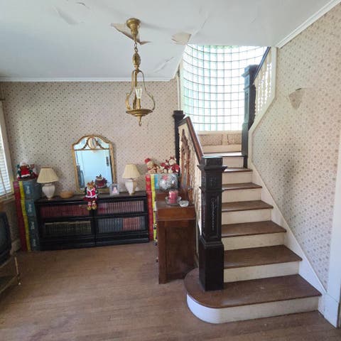 Tiny photo for 522 E Main Street, Benton, IL 62812 (MLS # 12711364)