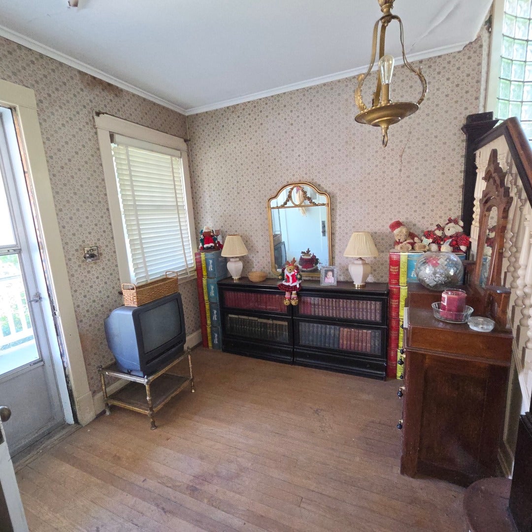 522 E Main Street