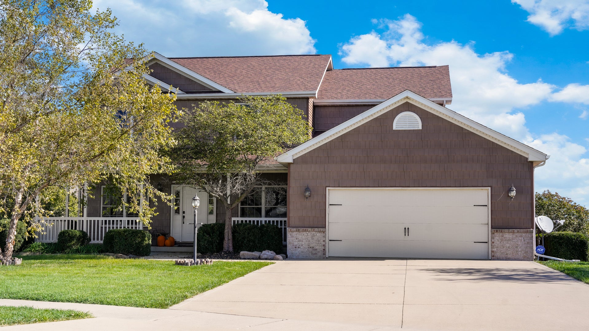1618 English Oak Drive
