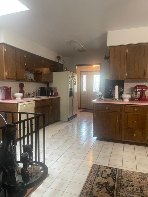 Tiny photo for 17129 Greenwood Avenue, South Holland, IL 60473 (MLS # 12488864)