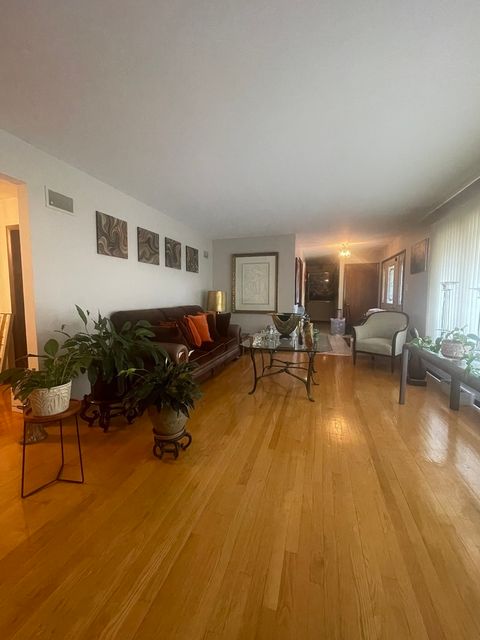 Tiny photo for 17129 Greenwood Avenue, South Holland, IL 60473 (MLS # 12488864)